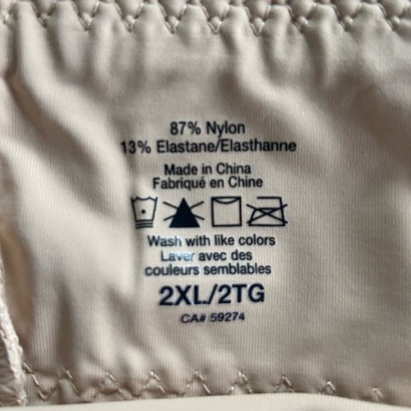 Shapewear - Picture 2 of 3